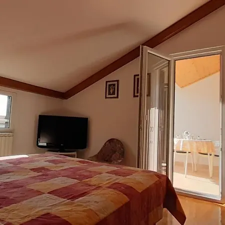 App Milka Porec Exterior photo
